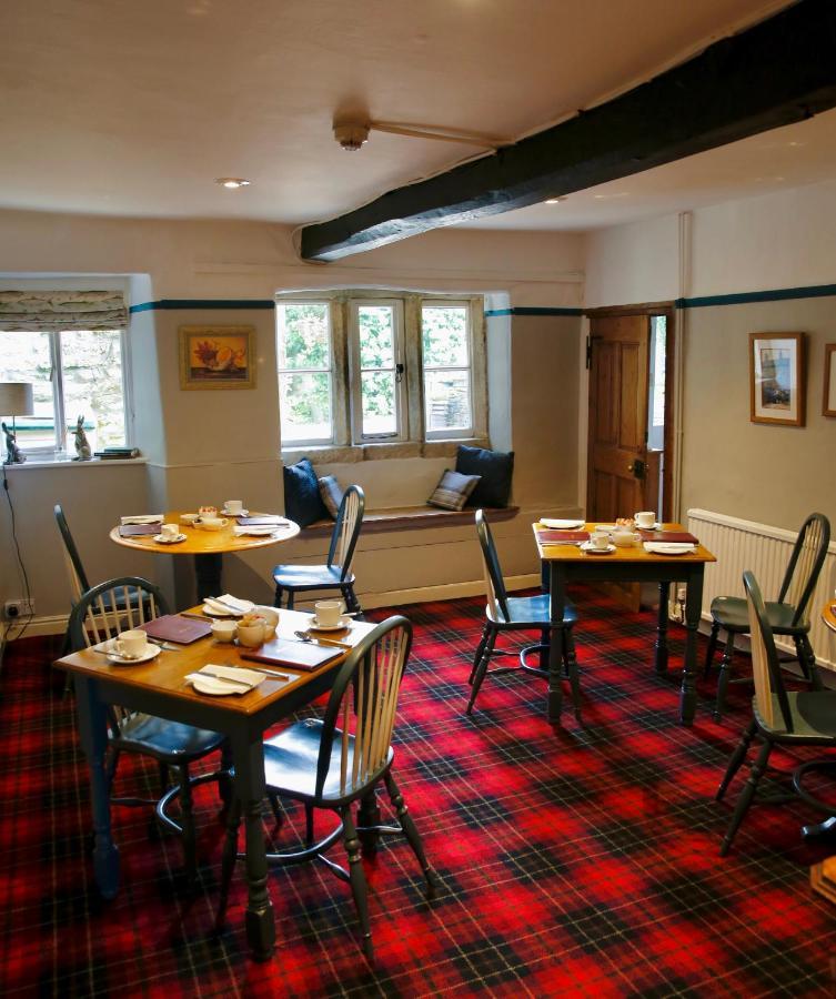 格拉辛顿 艾斯菲尔德庄园旅馆酒店 外观 照片 The dining room at the Old Inn