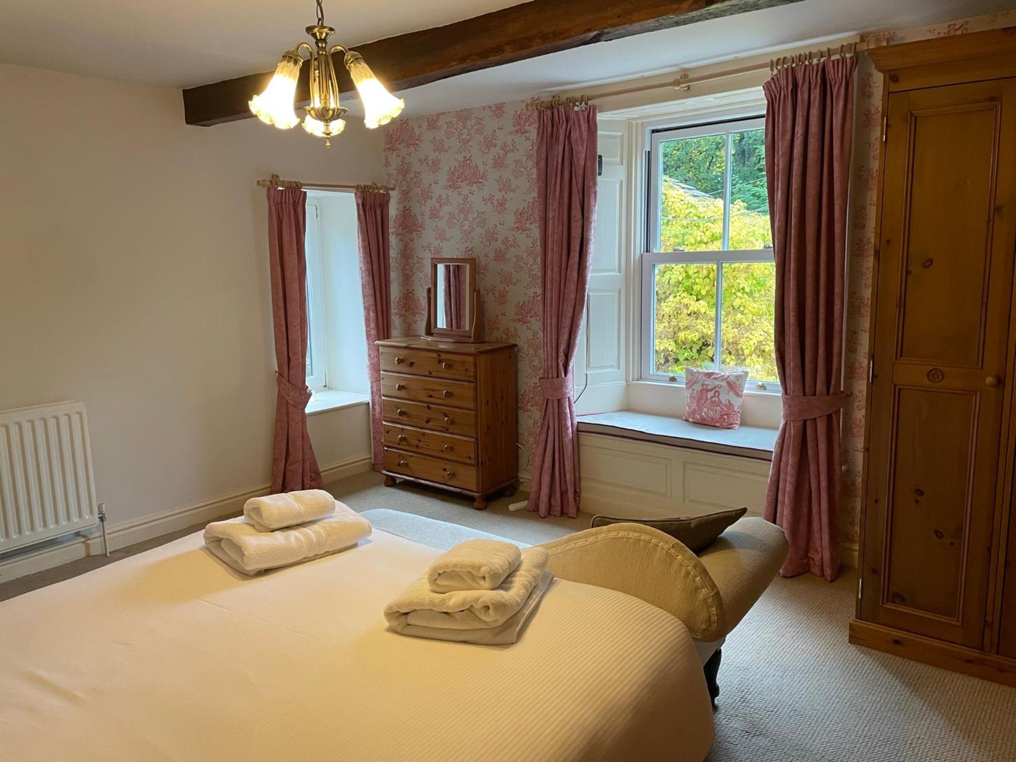 格拉辛顿 艾斯菲尔德庄园旅馆酒店 客房 照片 The bedroom at The Old School House